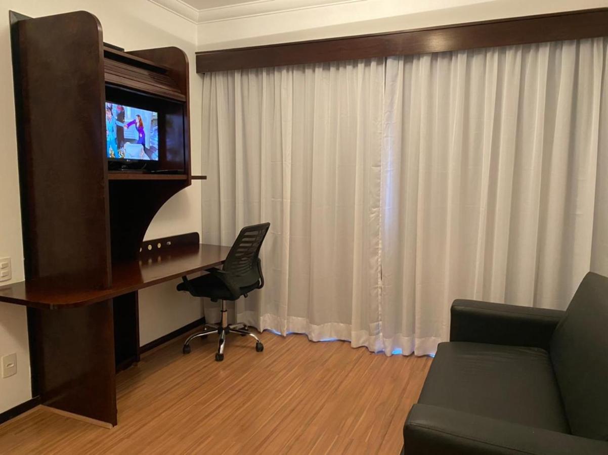 The Palace Tv No Quarto Limpeza Diaria Uh902 São Paulo