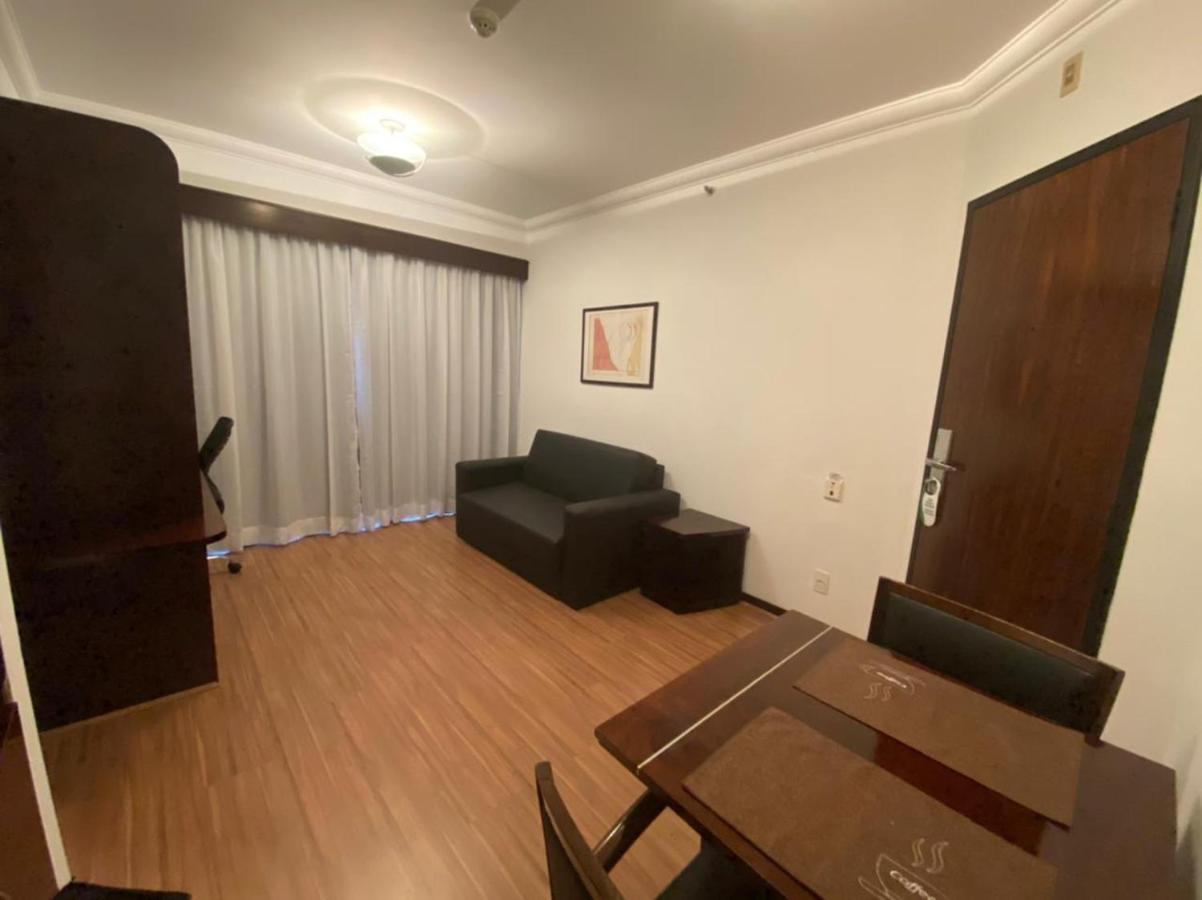 Hotel The Palace Tv No Quarto Limpeza Diaria Uh902